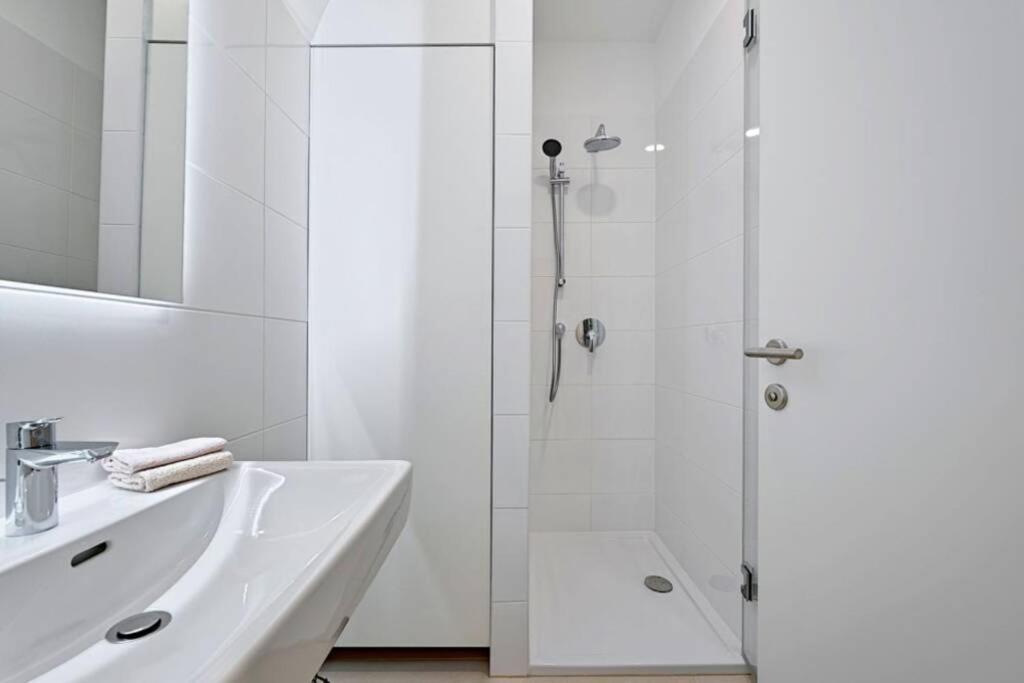 Vienne City Apartment Crown 6 Экстерьер фото
